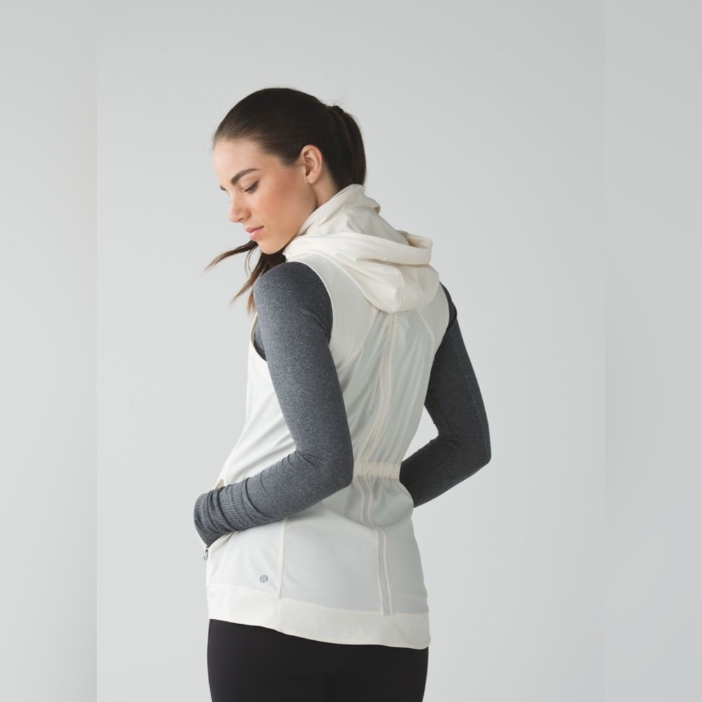NWOT Lululemon Go The Distance Vest